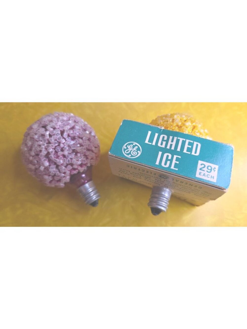 Vintage GE Lighted Ice Bulbs Pink & Yellow Textured C7 Christmas Lights In Origi